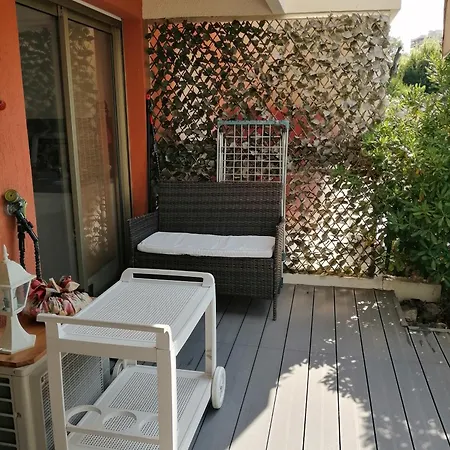 Апартаменты - Juan Les Pins - Proximite Plages Антиб